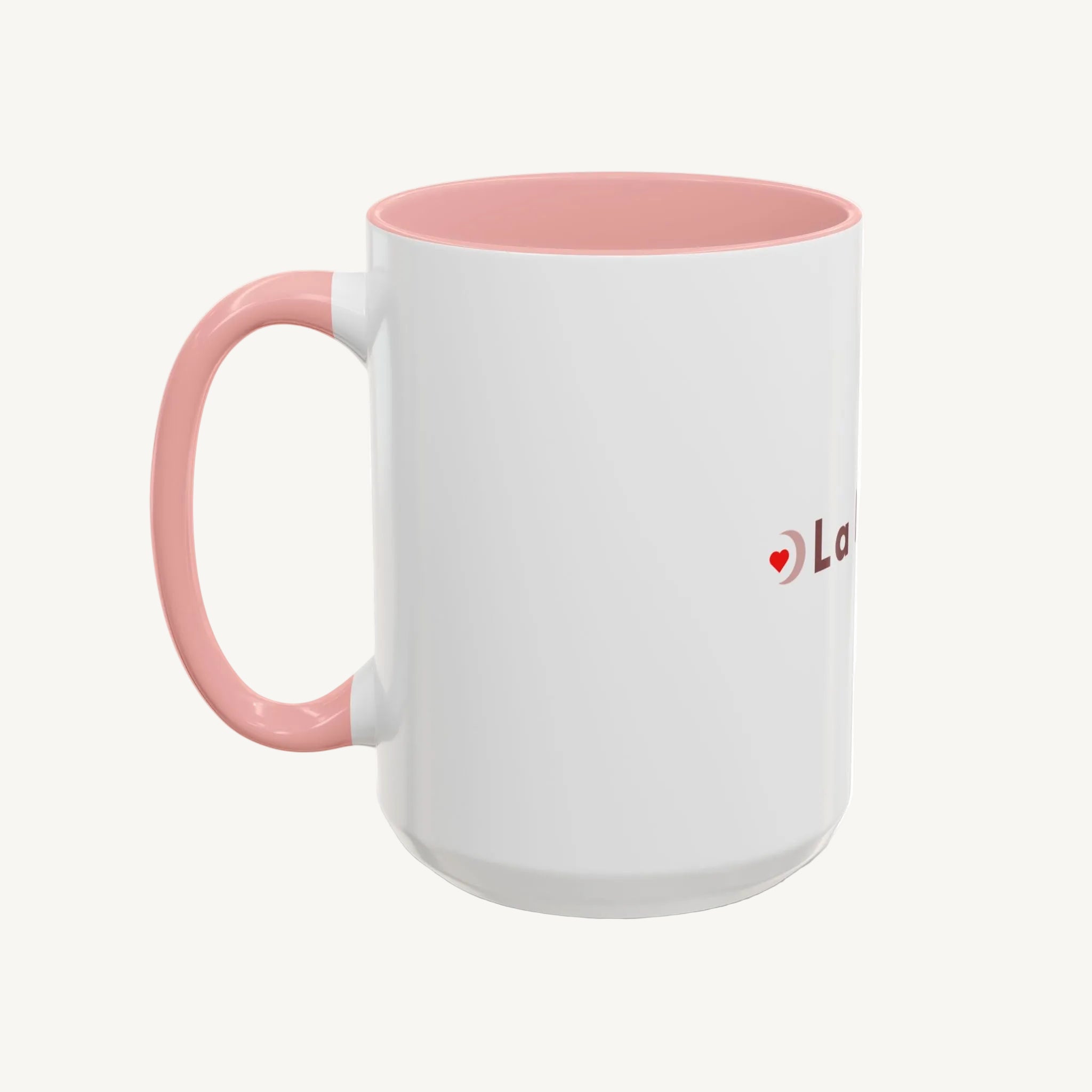 Mug EVJF blanc avec anse et interieur rose, inscription la mariee visible de profil, tasse ideale pour future mariee.
